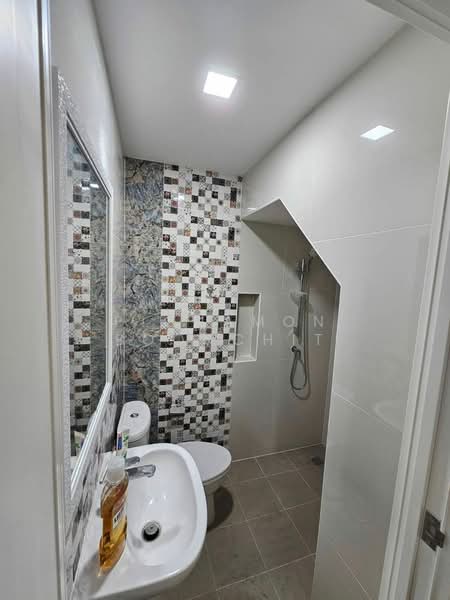 Golden Neo Siriraj-Ratchapruek, Bangkok, Bang Khun Sri, Bangkok Noi, Bangkok, 4 Bedrooms, 103 sqm, Townhouse For Sale, by Pichamon Boonchit, 500196519 - DDproperty.com