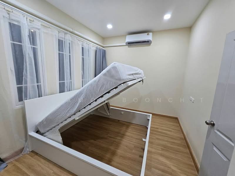 Golden Neo Siriraj-Ratchapruek, Bangkok, Bang Khun Sri, Bangkok Noi, Bangkok, 4 Bedrooms, 103 sqm, Townhouse For Sale, by Pichamon Boonchit, 500196519 - DDproperty.com