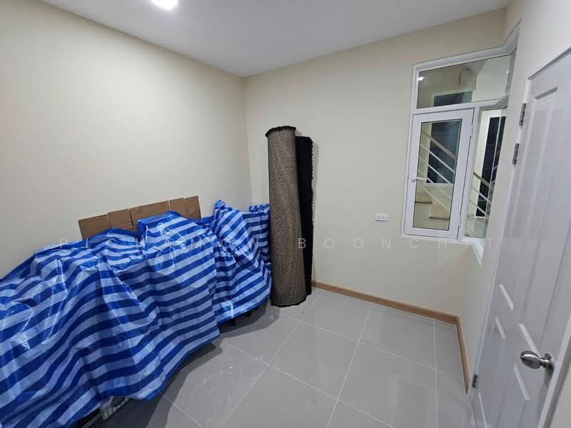 Golden Neo Siriraj-Ratchapruek, Bangkok, Bang Khun Sri, Bangkok Noi, Bangkok, 4 Bedrooms, 103 sqm, Townhouse For Sale, by Pichamon Boonchit, 500196519 - DDproperty.com