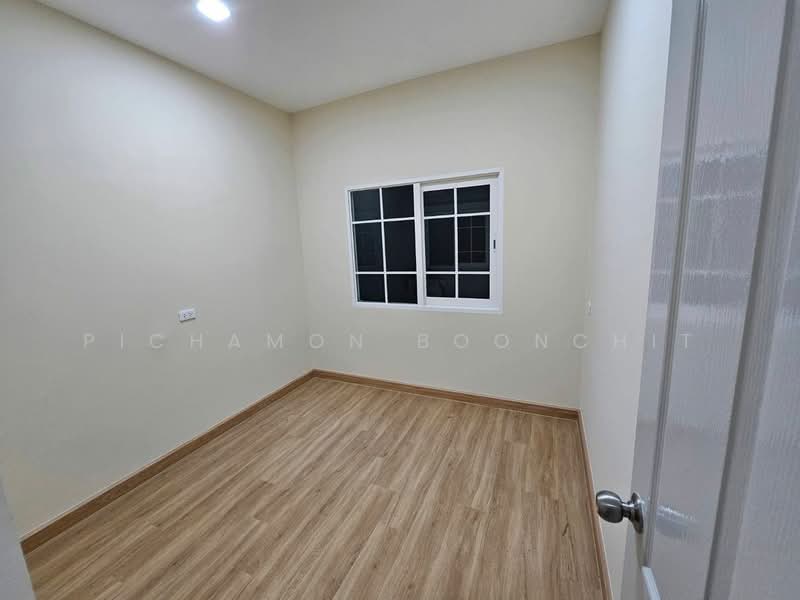 Golden Neo Siriraj-Ratchapruek, Bangkok, Bang Khun Sri, Bangkok Noi, Bangkok, 4 Bedrooms, 103 sqm, Townhouse For Sale, by Pichamon Boonchit, 500196519 - DDproperty.com