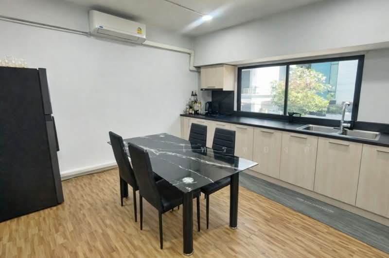 ซอยสุขุมวิท 50 ถนนสุขุมวิท ซอยย่อย สวัสดี 4 แขวงพระโขนง เขตคลองเตย กทม. 10110, กรุงเทพ, สุขุมวิท, พระโขนง, คลองเตย, กรุงเทพ, 1,300 ตร.ม., บ้านเดี่ยว ขาย, โดย สง่าชัย ไทรทองคำ, 500196525 - DDproperty.com