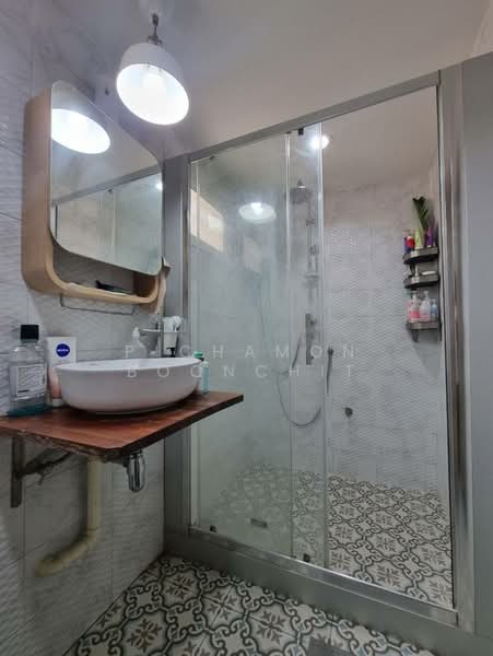 2-BR House, Bangkok, Bang Chak, Phra Khanong, Bangkok, 2 Bedrooms, 120 sqm, Single Detached House For Sale, by Pichamon Boonchit, 500196530 - DDproperty.com