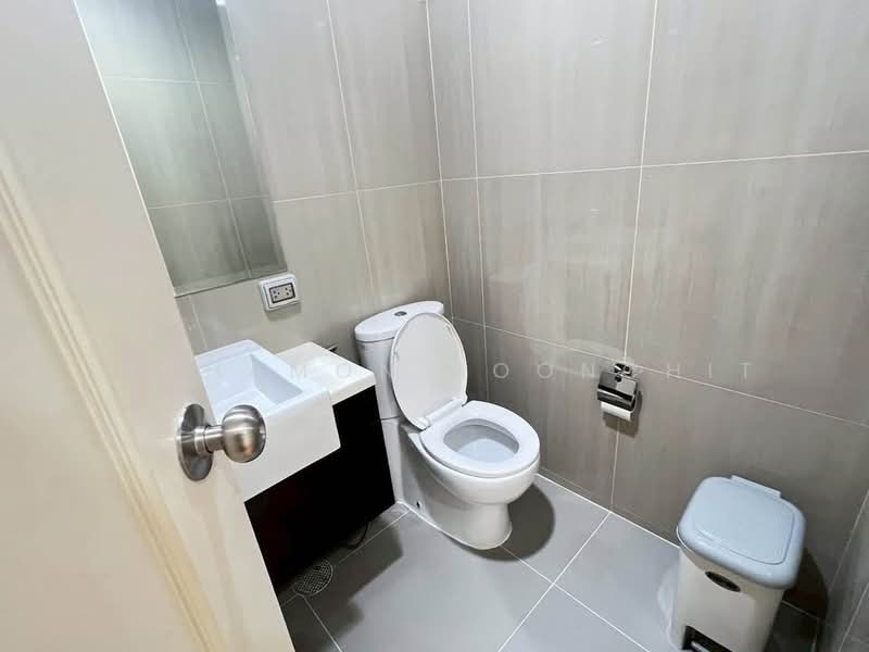 Villa Asoke, Bangkok, 1588 New Petchburi Road, Makkasan, Ratchathewi, Bangkok, 1 Bedroom, 49 sqm, Condo For Sale, by Pichamon Boonchit, 500196539 - DDproperty.com