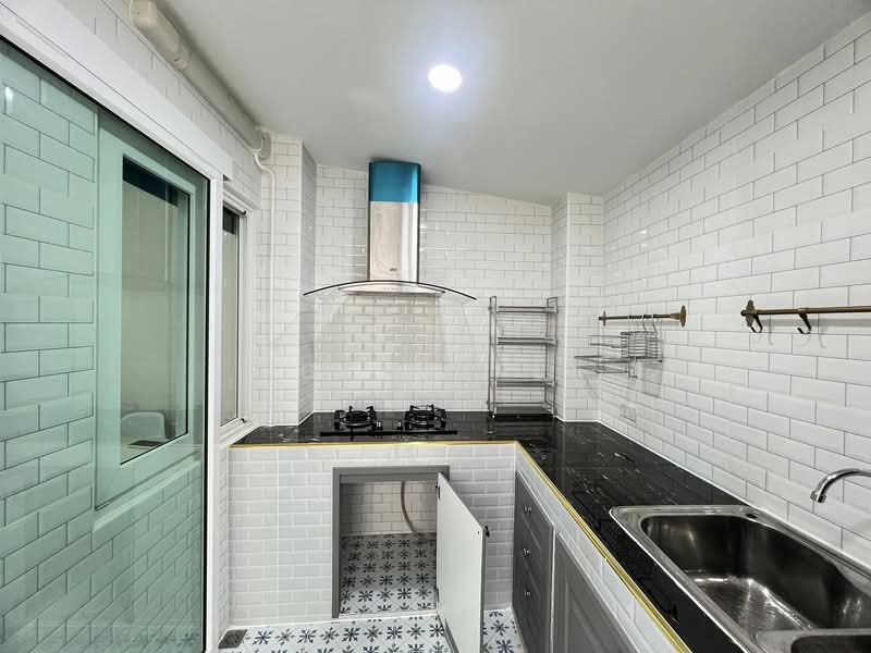 Golden Town Chalermprakiat - Suanluang, Bangkok, Soi Chaloem Phrakiat Rama 9 Soi 30 Yaek 14, Kanchanaphisek Road, Dok Mai, Prawet, Bangkok, 3 Bedrooms, 120 sqm, Townhouse For Rent, by Agent Pla, 500196548 - DDproperty.com