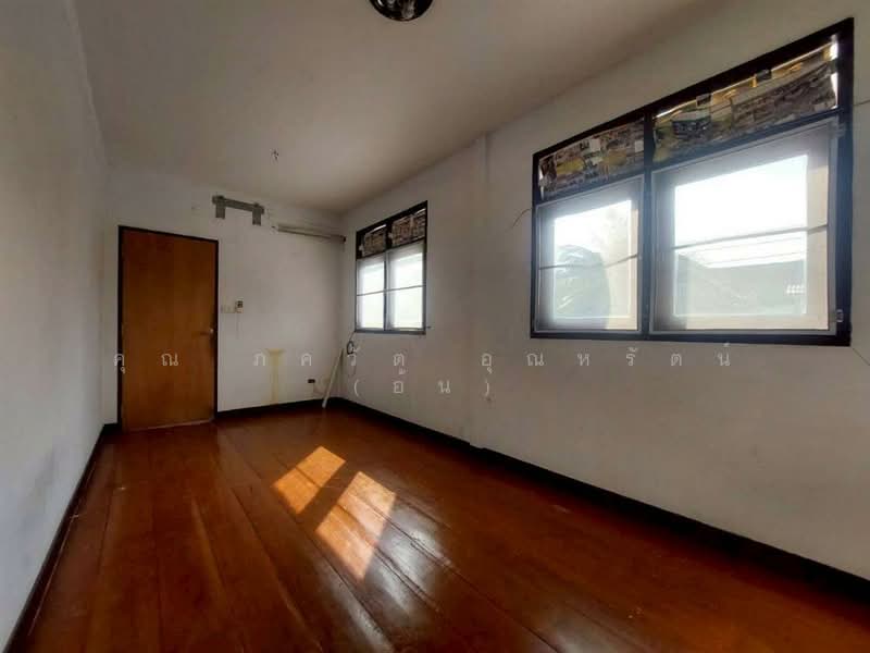 บ้านเดี่ยว 2 ชั้น 40 ตร.ว. บ้านเดี่ยว ซอยเทพารักษ์72 ถนนเทพารักษ์, Samut Prakan, ถนนเทพารักษ์, Thepharak, Muang Samut Prakarn, Samut Prakan, 6 Bedrooms, 160 sqm, Single Detached House For Sale, by คุณ ภควัต อุณหรัตน์ (อ้น), 500196587 - DDproperty.com