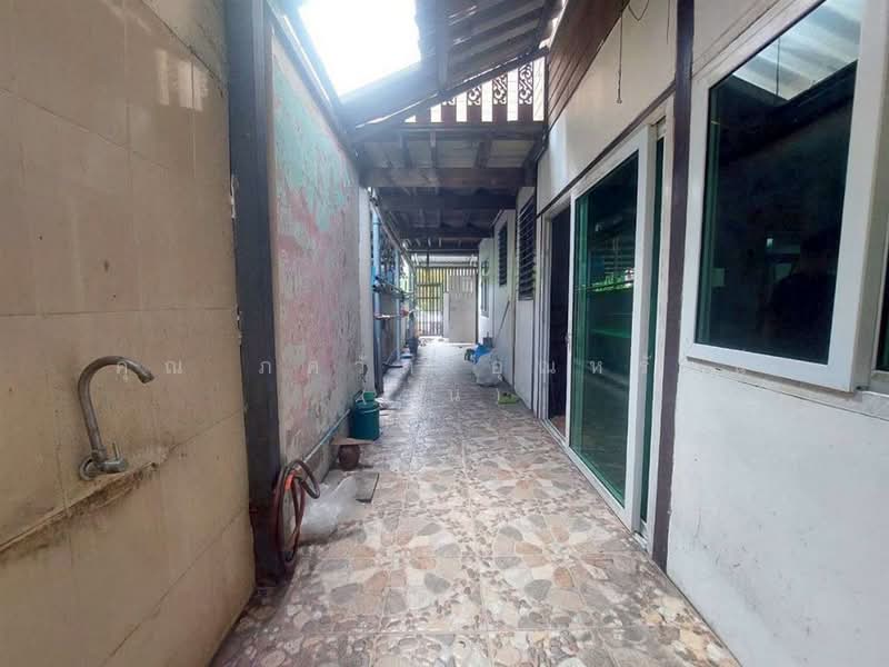 บ้านเดี่ยว 2 ชั้น 40 ตร.ว. บ้านเดี่ยว ซอยเทพารักษ์72 ถนนเทพารักษ์, Samut Prakan, ถนนเทพารักษ์, Thepharak, Muang Samut Prakarn, Samut Prakan, 6 Bedrooms, 160 sqm, Single Detached House For Sale, by คุณ ภควัต อุณหรัตน์ (อ้น), 500196587 - DDproperty.com