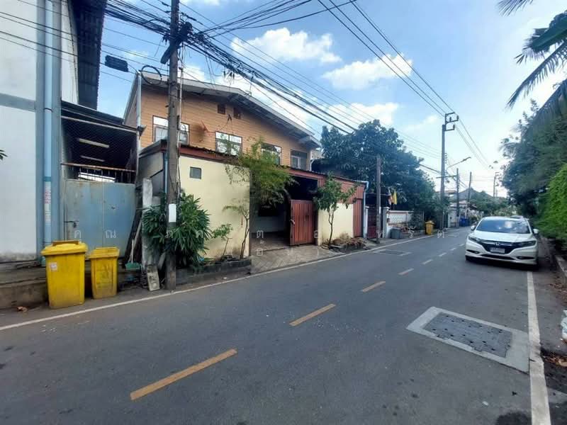 บ้านเดี่ยว 2 ชั้น 40 ตร.ว. บ้านเดี่ยว ซอยเทพารักษ์72 ถนนเทพารักษ์, Samut Prakan, ถนนเทพารักษ์, Thepharak, Muang Samut Prakarn, Samut Prakan, 6 Bedrooms, 160 sqm, Single Detached House For Sale, by คุณ ภควัต อุณหรัตน์ (อ้น), 500196587 - DDproperty.com