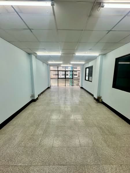 6-Story Commercial Building for Rent near Samrong BTS Station (SPSAD3880), Samut Prakan, JHVV+5PG Samrong Nuea, Mueang Samut Prakan District, Samut Prakan, Samrong Nua, Muang Samut Prakarn, Samut Prakan, , 365 sqm, Shophouse For Rent, by Agent Pla, 500196613 - DDproperty.com