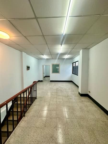 6-Story Commercial Building for Rent near Samrong BTS Station (SPSAD3880), Samut Prakan, JHVV+5PG Samrong Nuea, Mueang Samut Prakan District, Samut Prakan, Samrong Nua, Muang Samut Prakarn, Samut Prakan, , 365 sqm, Shophouse For Rent, by Agent Pla, 500196613 - DDproperty.com