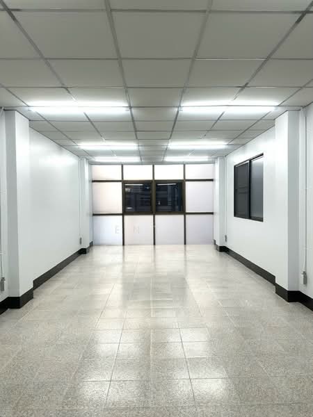 อาคารพาณิชย์ 6 ชั้น ให้เช่า ใกล้บีทีเอสสำโรง (SPSAD3880), สมุทรปราการ, JHVV+5PG Samrong Nuea, Mueang Samut Prakan District, Samut Prakan, สำโรงเหนือ, เมืองสมุทรปราการ, สมุทรปราการ, 365 ตร.ม., ตึกแถว-อาคารพาณิชย์ ให้เช่า, โดย Agent Pla, 500196613 - DDproperty.com
