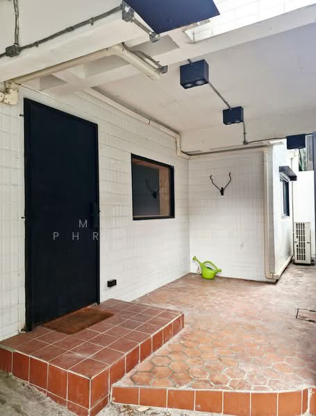 Baan Suan Charoenjai, Bangkok, Soi Ekkamai 12, Khlong Tan Nua, Watthana, Bangkok, 2 Bedrooms, 132 sqm, Townhouse For Sale, by Manapong Phromphitak, 500196617 - DDproperty.com