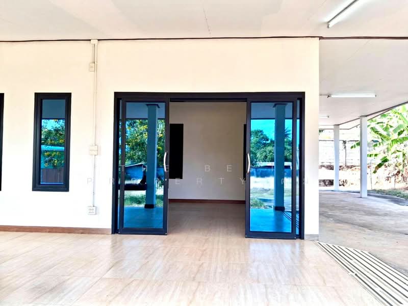 บ้านเดี่ยวตรอน อุตรดิตถ์, Uttaradit, Wang Daeng, Tron, Uttaradit, 3 Bedrooms, 120 sqm, Single Detached House For Sale, by The Best Property ตุ๋ม, 500196624 - DDproperty.com