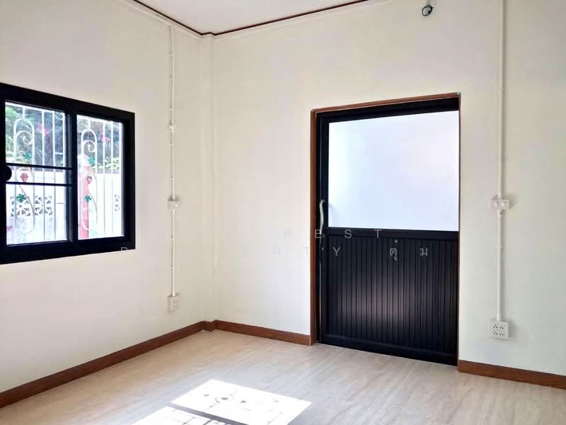 บ้านเดี่ยวตรอน อุตรดิตถ์, Uttaradit, Wang Daeng, Tron, Uttaradit, 3 Bedrooms, 120 sqm, Single Detached House For Sale, by The Best Property ตุ๋ม, 500196624 - DDproperty.com