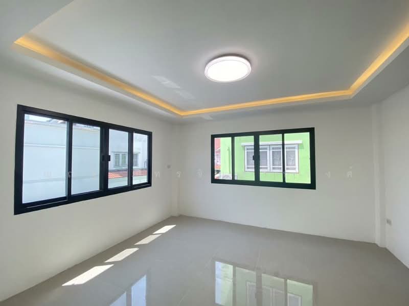 ม.ศุภาวัฒน์ ซ.วัดมะขาม ถ.ติวานนท์ ต.บ้านกลาง อ.เมือง จ.ปทุมธานี, ปทุมธานี, บ้านกลาง, เมืองปทุมธานี, ปทุมธานี, 140 ตร.ม., ทาวน์เฮ้าส์ ขาย, โดย ณณัฐ ภัทรจินดานุวงศ์, 500196630 - DDproperty.com