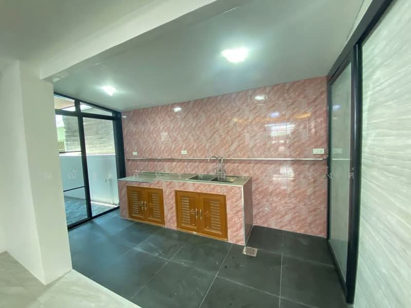 ม.ศุภาวัฒน์ ซ.วัดมะขาม ถ.ติวานนท์ ต.บ้านกลาง อ.เมือง จ.ปทุมธานี, Pathum Thani, Ban Klang, Muang Pathum Thani, Pathum Thani, 3 Bedrooms, 140 sqm, Townhouse For Sale, by ณณัฐ ภัทรจินดานุวงศ์, 500196630 - DDproperty.com