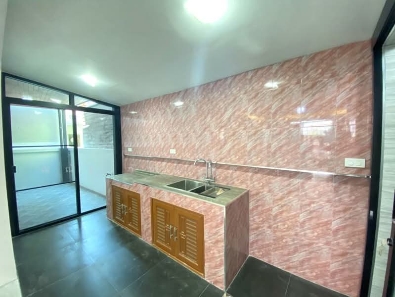 ม.ศุภาวัฒน์ ซ.วัดมะขาม ถ.ติวานนท์ ต.บ้านกลาง อ.เมือง จ.ปทุมธานี, Pathum Thani, Ban Klang, Muang Pathum Thani, Pathum Thani, 3 Bedrooms, 140 sqm, Townhouse For Sale, by ณณัฐ ภัทรจินดานุวงศ์, 500196630 - DDproperty.com