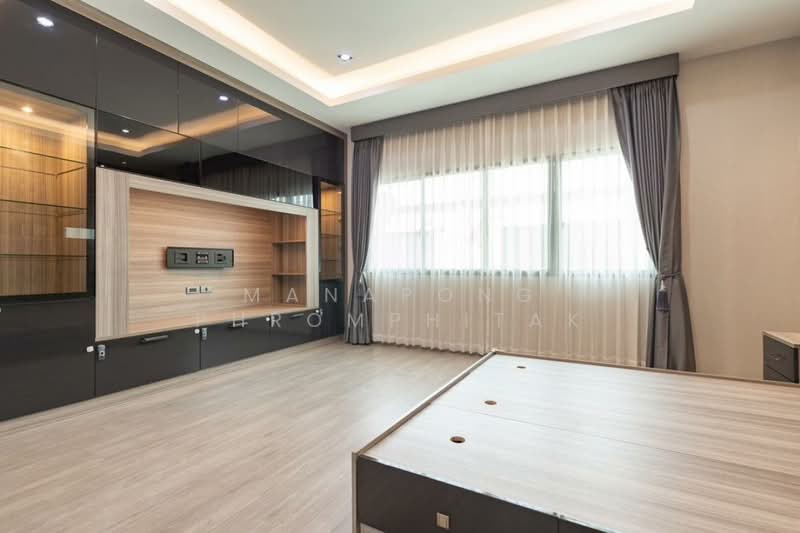 Landmark Ekamai-Ramindra, Bangkok, Sukhonthasawat Road, Lat Phrao, Lat Phrao, Bangkok, 3 Bedrooms, 168 sqm, Townhouse For Rent, by Manapong Phromphitak, 500196633 - DDproperty.com