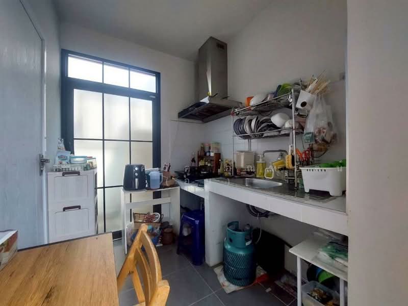 Grand Britania Khukhot Station : แกรนด์ บริทาเนีย คูคต สเตชั่น, Pathum Thani, Lam Luk Ka, Lam Luk Ka, Pathum Thani, 3 Bedrooms, 150 sqm, Semi-Detached House (Twin House) For Sale, by คุณ ภควัต อุณหรัตน์ (อ้น), 500196634 - DDproperty.com