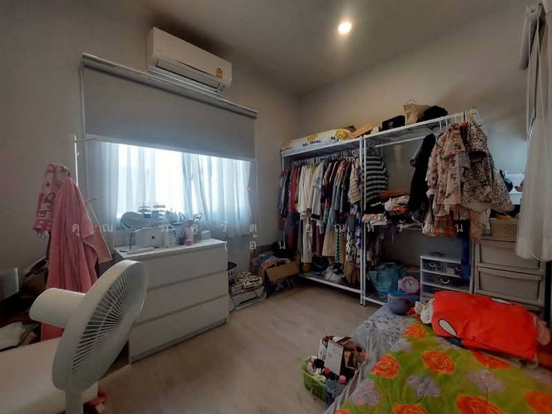 Grand Britania Khukhot Station : แกรนด์ บริทาเนีย คูคต สเตชั่น, Pathum Thani, Lam Luk Ka, Lam Luk Ka, Pathum Thani, 3 Bedrooms, 150 sqm, Semi-Detached House (Twin House) For Sale, by คุณ ภควัต อุณหรัตน์ (อ้น), 500196634 - DDproperty.com