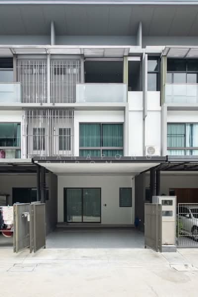 Landmark Ekamai-Ramindra, Bangkok, Sukhonthasawat Road, Lat Phrao, Lat Phrao, Bangkok, 3 Bedrooms, 168 sqm, Townhouse For Sale, by Manapong Phromphitak, 500196635 - DDproperty.com