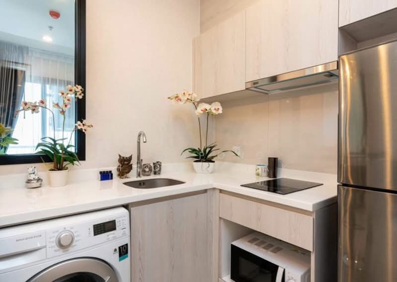 Life Asoke, Bangkok, Asoke-Dindang Road, Bang Kapi, Huai Khwang, Bangkok, 1 Bedroom, 35 sqm, Condo For Rent, by Manapong Phromphitak, 500196673 - DDproperty.com