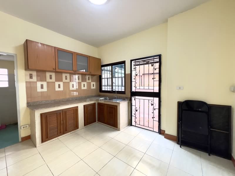 ขายบ้านเดี่ยว 2 ชั้น ปฐวีกาญจน์ ประชาชื่น–แจ้งวัฒนะ | ใกล้เซ็นทรัลแจ้งวัฒนะ เมืองทองธานี, นนทบุรี, บ้านใหม่, ปากเกร็ด, นนทบุรี, 260 ตร.ม., บ้านเดี่ยว ขาย, โดย คุณแนต, 500196686 - DDproperty.com