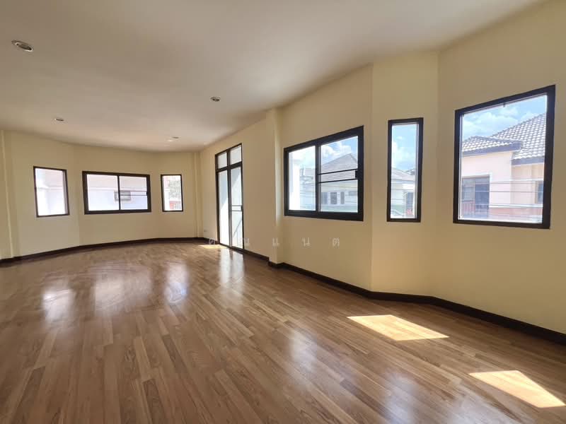 ขายบ้านเดี่ยว 2 ชั้น ปฐวีกาญจน์ ประชาชื่น–แจ้งวัฒนะ | ใกล้เซ็นทรัลแจ้งวัฒนะ เมืองทองธานี, นนทบุรี, บ้านใหม่, ปากเกร็ด, นนทบุรี, 260 ตร.ม., บ้านเดี่ยว ขาย, โดย คุณแนต, 500196686 - DDproperty.com