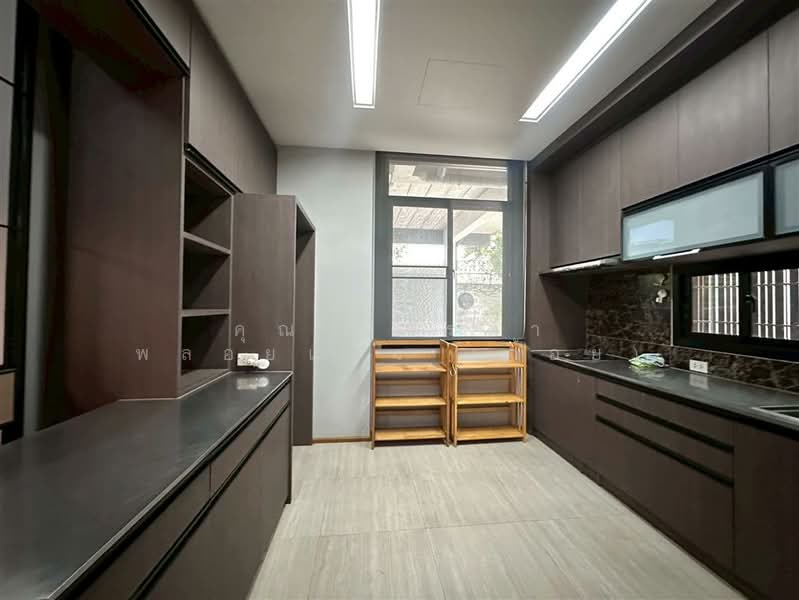 บ้านเดี่ยว 2 ชั้น 124 ตร.ว. บ้านเดี่ยว ซอยลาดพร้าว87 ถนนลาดพร้าว, กรุงเทพ, ถนนลาดพร้าว, คลองเจ้าคุณสิงห์, วังทองหลาง, กรุงเทพ, 400 ตร.ม., บ้านเดี่ยว ขาย, โดย คุณ ปารดา พลอยแดง (ก้อย), 500196692 - DDproperty.com