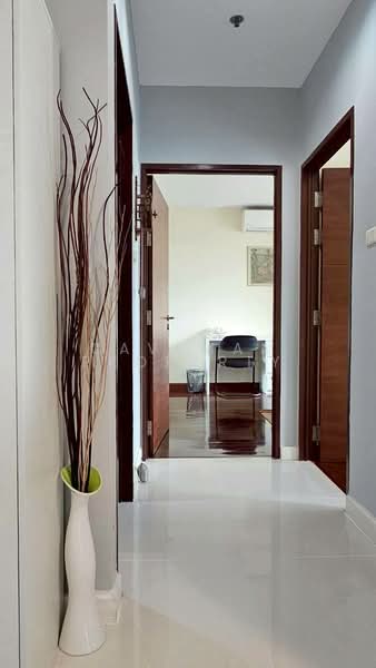 Sukhumvit City Resort, Bangkok, 51 Soi Sukhumvit 11, Khlongtoei Nua, Watthana, Bangkok, 2 Bedrooms, 70 sqm, Condo For Rent, by caveman property, 500196711 - DDproperty.com