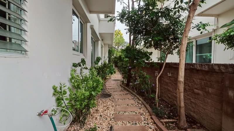 Laddarom Ratchapruek Rattanathibet 2, Nonthaburi, 99 Moo 1 Om Kret, Om Kret, Pak Kret, Nonthaburi, 5 Bedrooms, 550 sqm, Single Detached House For Sale, by คุณ พลอยวาลินน์ (วาลินน์), 500196713 - DDproperty.com