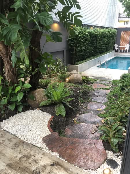 🔼AccomA🔽 Luxury Pool Villa in Sukhumvit 71 | Ideal for Home Office & Executive Residence, Bangkok, Phra Kanong Nua, Watthana, Bangkok, 5 Bedrooms, 700 sqm, Single Detached House For Sale, by บริษัท แอคคอม เอเซีย จำกัด, 500196722 - DDproperty.com
