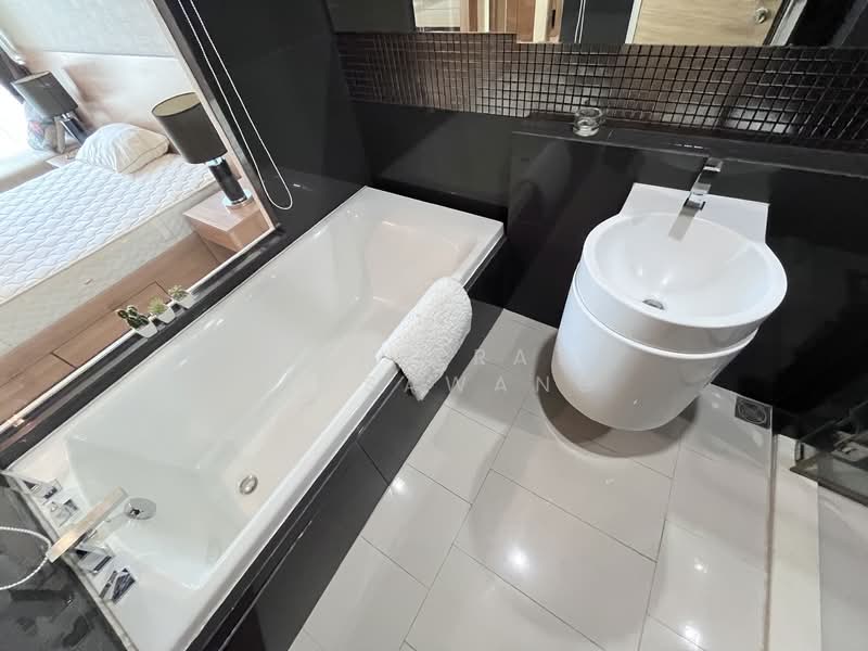 Rhythm Sukhumvit 50, Bangkok, 8 Sukhumvit 50, Sukhumvit Road, Phra Kanong, Khlong Toei, Bangkok, 1 Bedroom, 45 sqm, Condo For Rent, by Nareerat Pimsawang, 500196735 - DDproperty.com