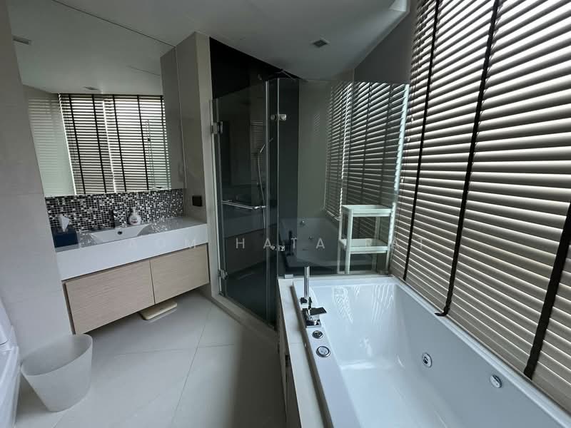 Rhythm Sukhumvit 44/1, Bangkok, Sukhumvit Road, Phra Kanong, Khlong Toei, Bangkok, 2 Bedrooms, 68 sqm, Condo For Rent, by Aom Hatairat, 500196736 - DDproperty.com