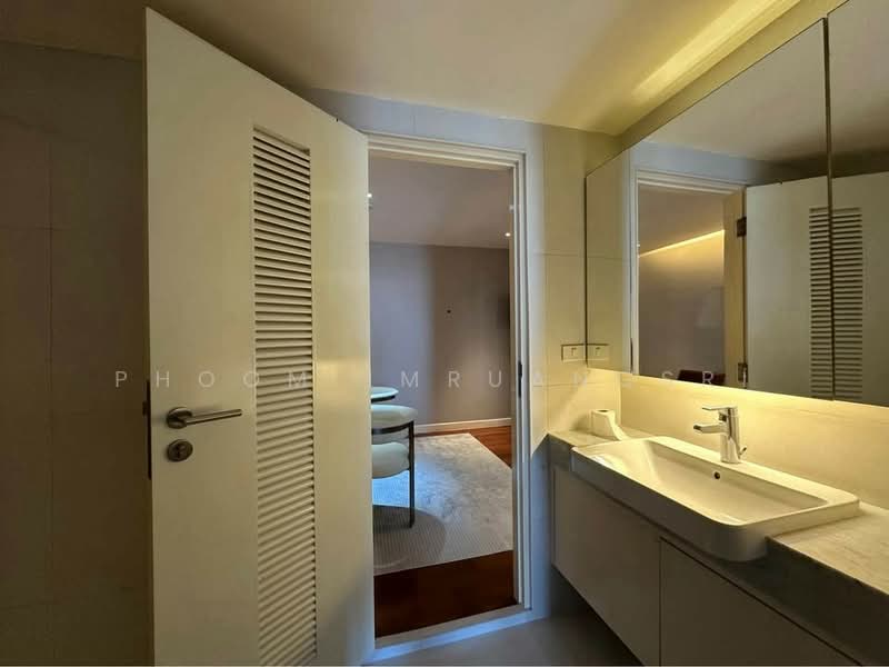 La Citta Penthouse, Bangkok, 258-8 Soi Thonglor 8, Khlong Tan Nua, Watthana, Bangkok, 3 Bedrooms, 200 sqm, Condo For Rent, by Phoom Imruangsri, 500196769 - DDproperty.com