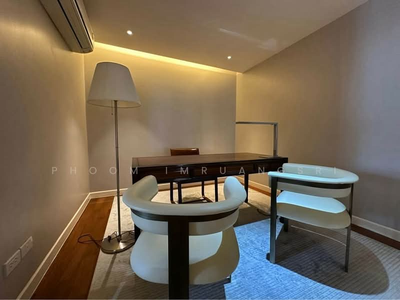 La Citta Penthouse, Bangkok, 258-8 Soi Thonglor 8, Khlong Tan Nua, Watthana, Bangkok, 3 Bedrooms, 200 sqm, Condo For Rent, by Phoom Imruangsri, 500196769 - DDproperty.com