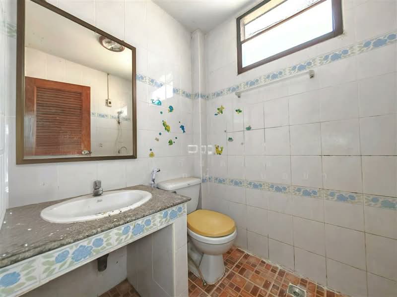 อาคารพาณิชย์ 3 ชั้น 36 ตร.ว. หมู่บ้านมัณทิรา (สะพานสูง) ซอยเคหะร่มเกล้า78, กรุงเทพ, สะพานสูง, สะพานสูง, กรุงเทพ, 250 ตร.ม., ตึกแถว-อาคารพาณิชย์ ขาย, โดย คุณ กันตภณ จักกาวิรักษ์ (บอย), 500196784 - DDproperty.com