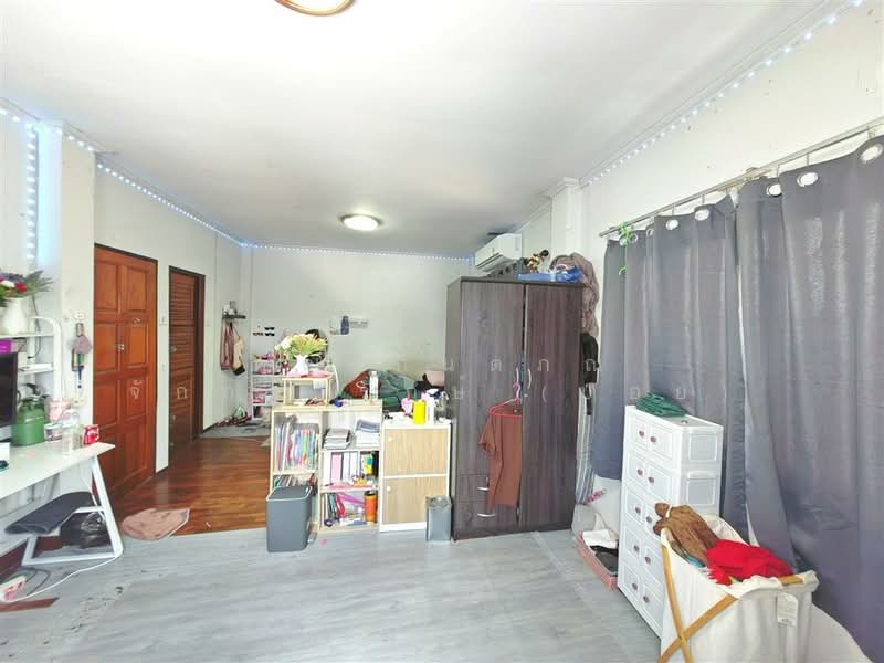 อาคารพาณิชย์ 3 ชั้น 36 ตร.ว. หมู่บ้านมัณทิรา (สะพานสูง) ซอยเคหะร่มเกล้า78, Bangkok, Saphan Sung, Saphan Sung, Bangkok, , 250 sqm, Shophouse For Sale, by คุณ กันตภณ จักกาวิรักษ์ (บอย), 500196784 - DDproperty.com