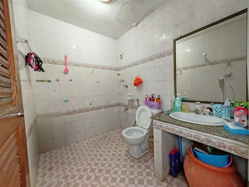 อาคารพาณิชย์ 3 ชั้น 36 ตร.ว. หมู่บ้านมัณทิรา (สะพานสูง) ซอยเคหะร่มเกล้า78, กรุงเทพ, สะพานสูง, สะพานสูง, กรุงเทพ, 250 ตร.ม., ตึกแถว-อาคารพาณิชย์ ขาย, โดย คุณ กันตภณ จักกาวิรักษ์ (บอย), 500196784 - DDproperty.com