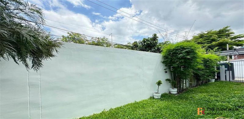 House Area Klongsan, Bangkok, Khlong Ton Sai, Khlong San, Bangkok, 6 Bedrooms, 530 sqm, Single Detached House For Sale, by Sirirut Havee Akehurst, 500196803 - DDproperty.com