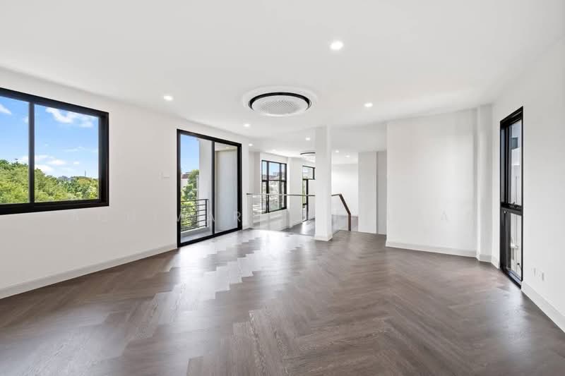 The Zenith, Bangkok, ซอย โรจนมิน, Wang Thonglang, Wang Thonglang, Bangkok, 3 Bedrooms, 400 sqm, Semi-Detached House (Twin House) For Rent, by Achiwara Panusan, 500196809 - DDproperty.com