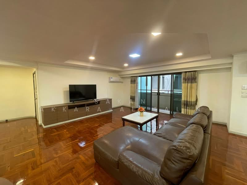 D.S. Tower 2 Sukhumvit 39, Bangkok, Soi Sukhumvit 39, Khlong Tan Nua, Watthana, Bangkok, 3 Bedrooms, 280 sqm, Condo For Rent, by Sakan Akkara-aektalin, 500196817 - DDproperty.com