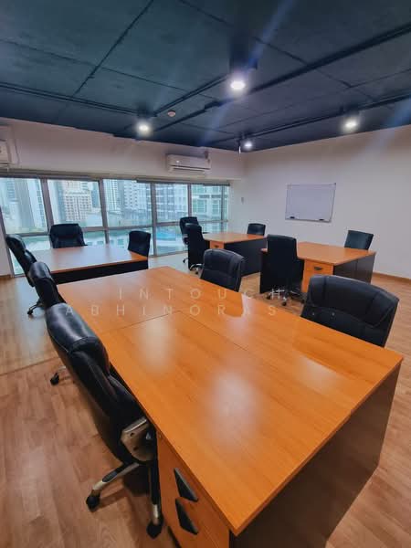 Sukhumvit Suite : สุขุมวิท สวีท, กรุงเทพ, 19 ซอยสุขุมวิท 13, คลองเตยเหนือ, วัฒนา, กรุงเทพ, 125 ตร.ม., คอนโด ขาย, โดย Intouch Abhinorasaeth, 500196895 - DDproperty.com