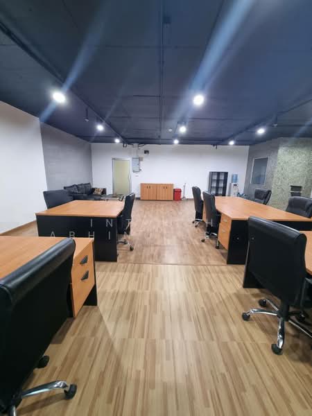 Sukhumvit Suite : สุขุมวิท สวีท, กรุงเทพ, 19 ซอยสุขุมวิท 13, คลองเตยเหนือ, วัฒนา, กรุงเทพ, 125 ตร.ม., คอนโด ขาย, โดย Intouch Abhinorasaeth, 500196895 - DDproperty.com