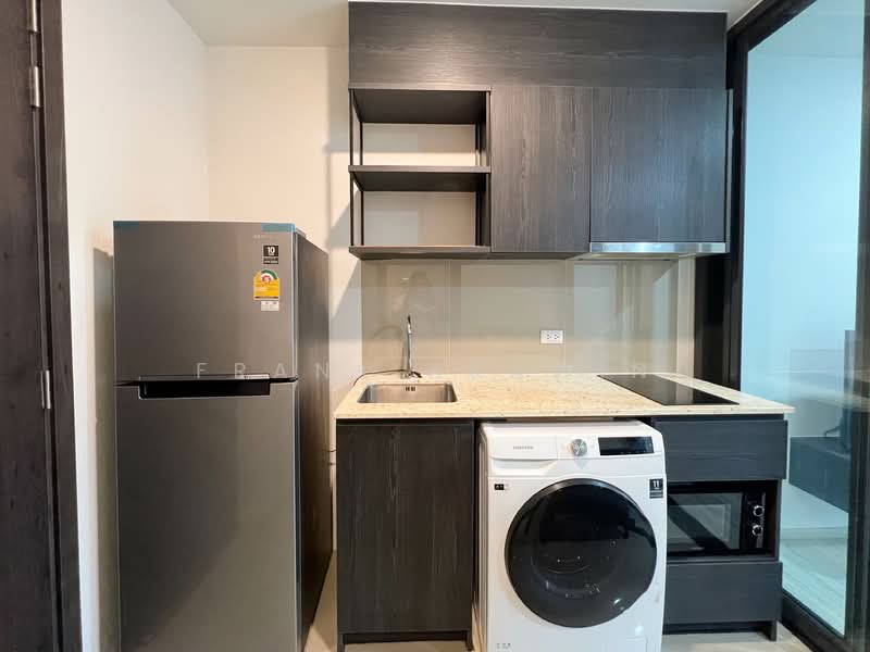 XT Huaikhwang, Bangkok, 244 Ratchadaphisek Road, Huai Khwang, Huai Khwang, Bangkok, 1 Bedroom, 30 sqm, Condo For Rent, by Frank Akawin, 500196914 - DDproperty.com