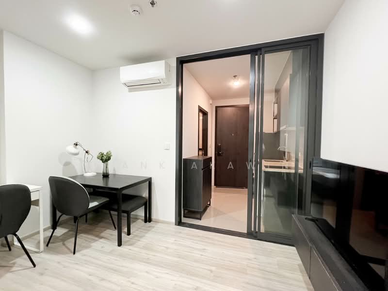 XT Huaikhwang, Bangkok, 244 Ratchadaphisek Road, Huai Khwang, Huai Khwang, Bangkok, 1 Bedroom, 30 sqm, Condo For Rent, by Frank Akawin, 500196914 - DDproperty.com