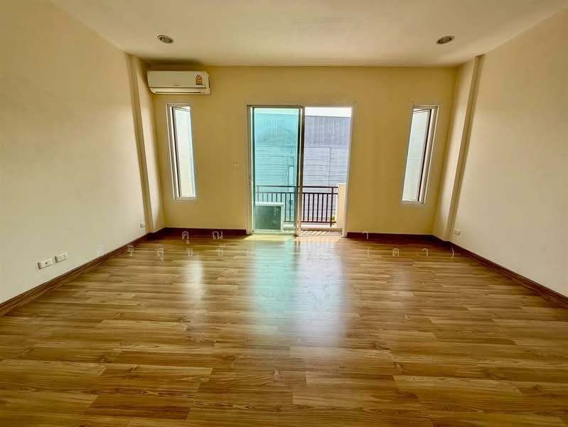 โครงการพรีเมี่ยม เพลส9 (Premium Place9), กรุงเทพ, ลาดพร้าว, ลาดพร้าว, กรุงเทพ, 130 ตร.ม., ทาวน์เฮ้าส์ ขาย, โดย คุณ วนิดา ศิริสุขชัยวุฒิ (ดา), 500196938 - DDproperty.com