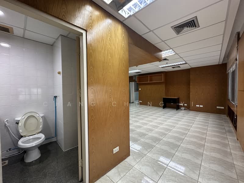 Forum Tower, Bangkok, 184 Ratchadaphisek Road, Huai Khwang, Huai Khwang, Bangkok, , 84 sqm, Office Space For Rent, by CHANG CHUNG YI, 500196988 - DDproperty.com
