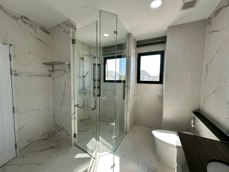 Grand Bangkok Boulevard Srinakarin, Bangkok, Srinagarindra Rd, Nong Bon, Prawet, Bangkok, 5 Bedrooms, 534 sqm, Single Detached House For Rent, by NR AGENT, 500197010 - DDproperty.com