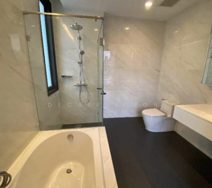 Vana Residence Sukhumvit 26, Bangkok, 38 Soi Attrakravee1, Sukhumvit 26 Road, Khong Tan, Khlong Toei, Bangkok, 4 Bedrooms, 380 sqm, Condo For Rent, by Decalf Simon, 500197034 - DDproperty.com