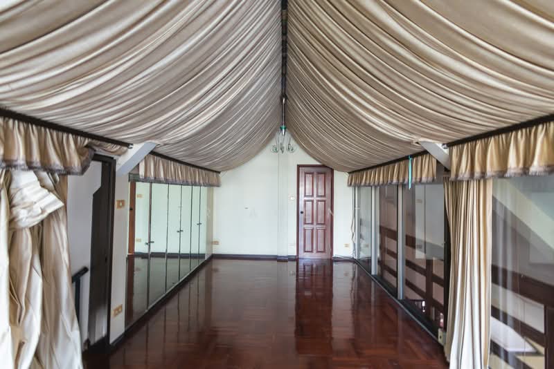 2 detached house Soi Methi Niwet Sukhumvit 24, Bangkok, Khong Tan, Khlong Toei, Bangkok, Studio, 717 sqm, Single Detached House For Rent, by NR AGENT, 500197036 - DDproperty.com